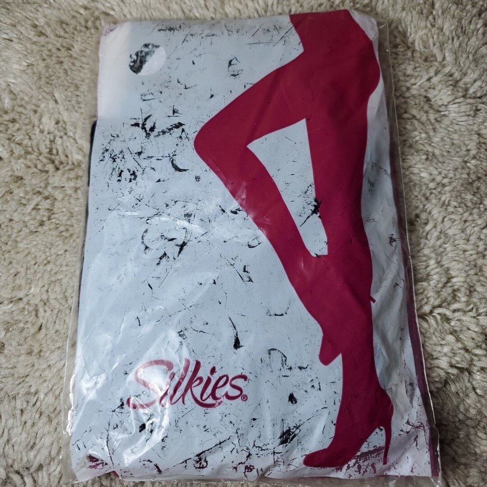 Silkies XL Microfiber Tights Women Black Opaque Matte 700528 Queen Size Hosiery